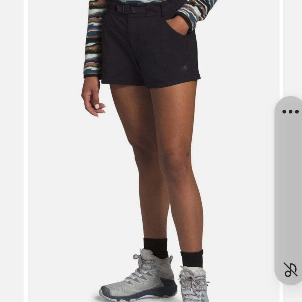 The North Face Women's High Waist Shorts - Black